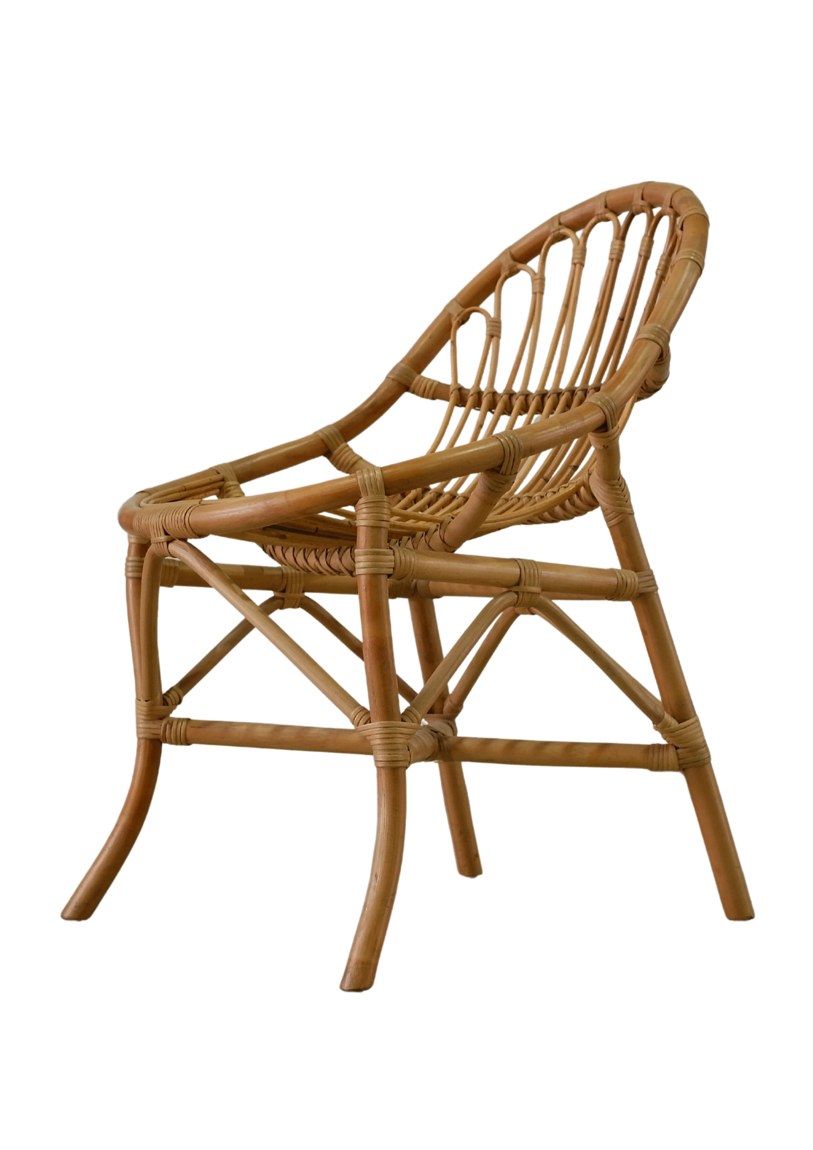 EGG RATTAN LOUNGE CHAIR